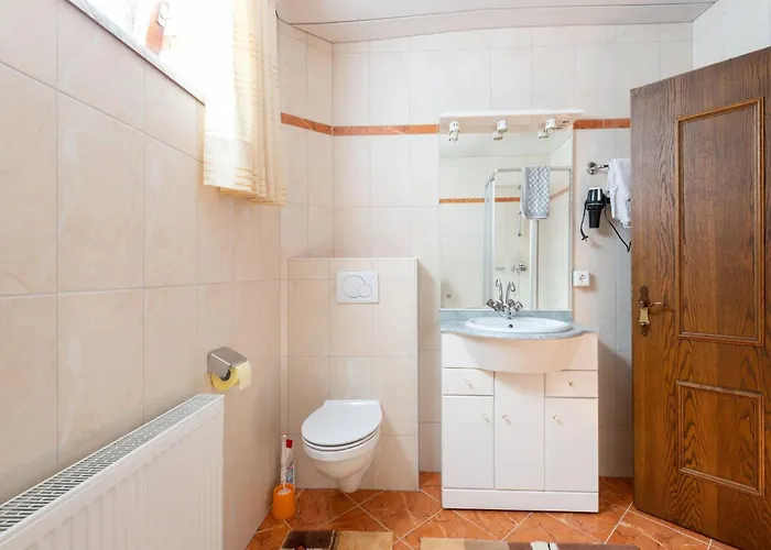 In Near Slopes * Itter